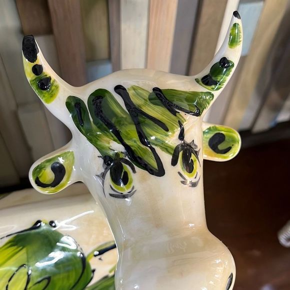 Vintage violets Turov Ceramic Hand Painted cow blooming in time for spring - Picture 12 of 13